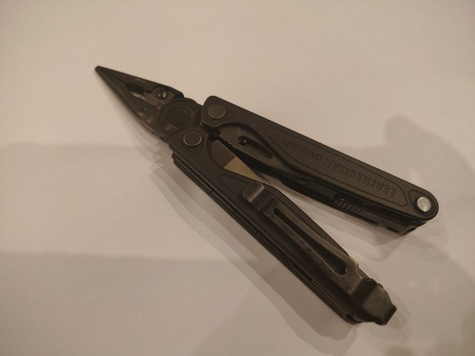 Leatherman Charge plus all black multitool