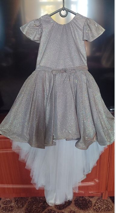 святкова сукня в ідеалі 116-122