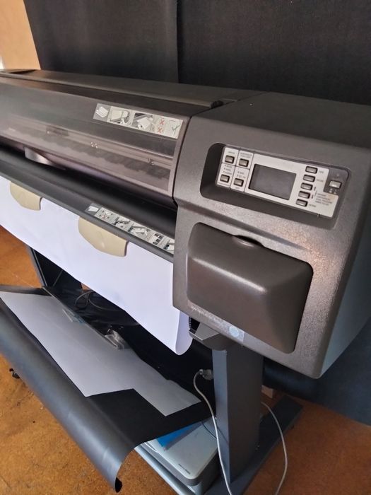 Vendo plotter  HP