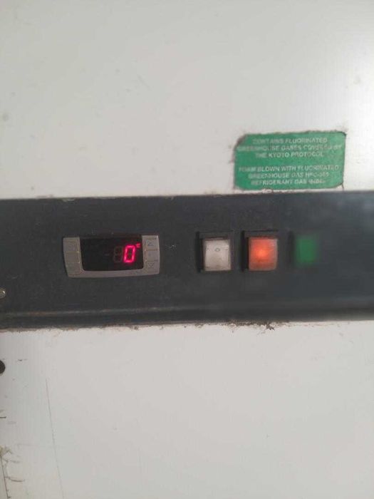 Câmara Frigorifica com 2 motores 2.40x2.40x2.30