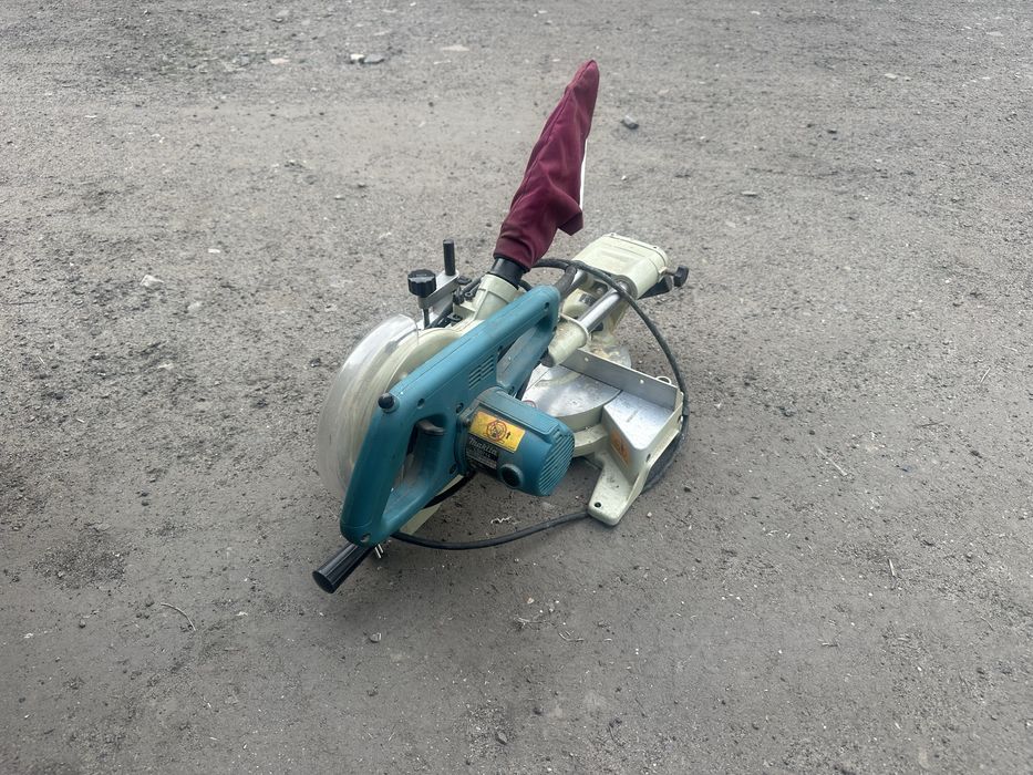 Торцовка Makita ls0714