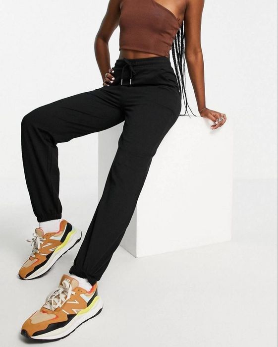Бренд ASOS.Джогери спортивні штани