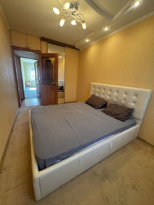 Продам 3 к.квартира метро Палац спорту