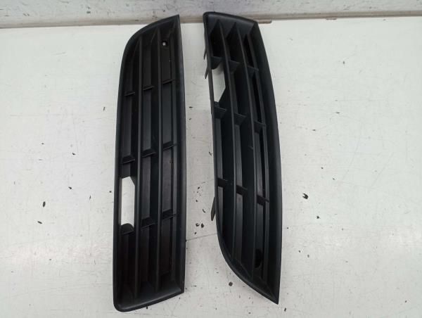 Grelha de para-choques - VOLKSWAGEN PASSAT Variant (3C5) | 05 - 11