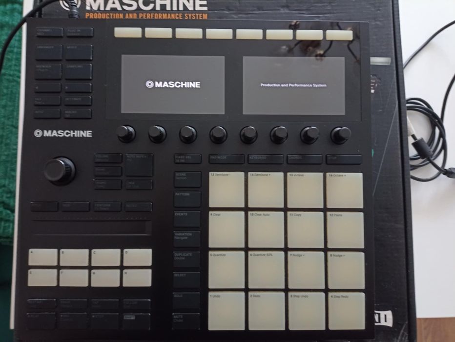 Sampler/ maszyna perkusyjna Maschine mk3