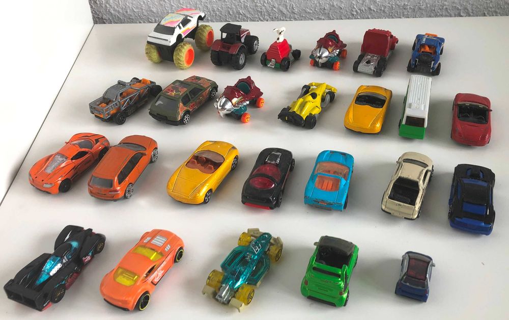 Resoraki Hot Wheels samochodziki, Majorette, Siku, Matchbox i inne