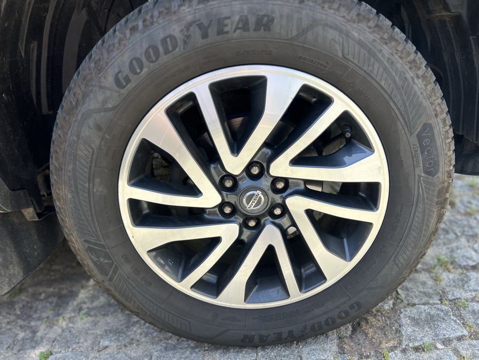NISSAN NAVARA 2.3 dCi 190CV biturbo 4WD N-GUARD FUL EXTRAS versão MAIS equipada da gama