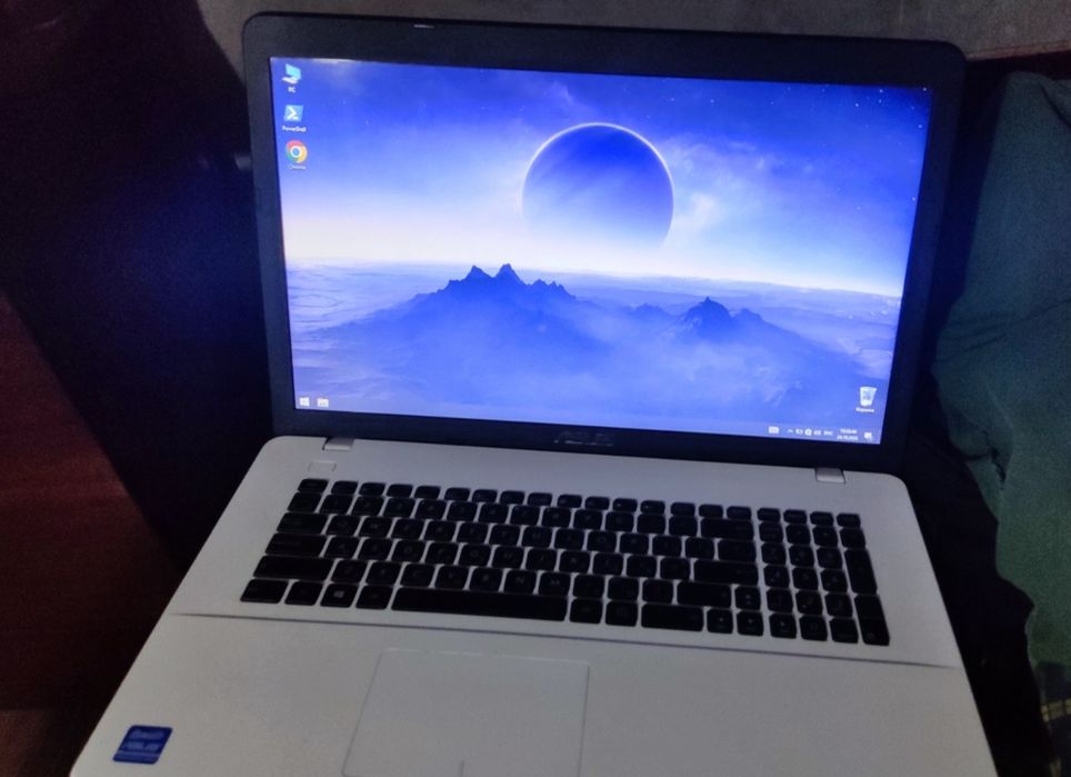 Ноутбук  Asus x751sa