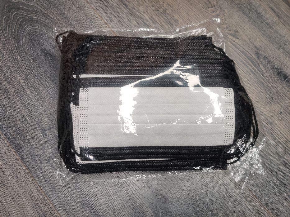 Маски для обличчя, для захисту органів дихання із затискачем для носа