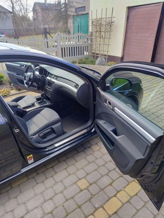 Skoda Superb 2 2012