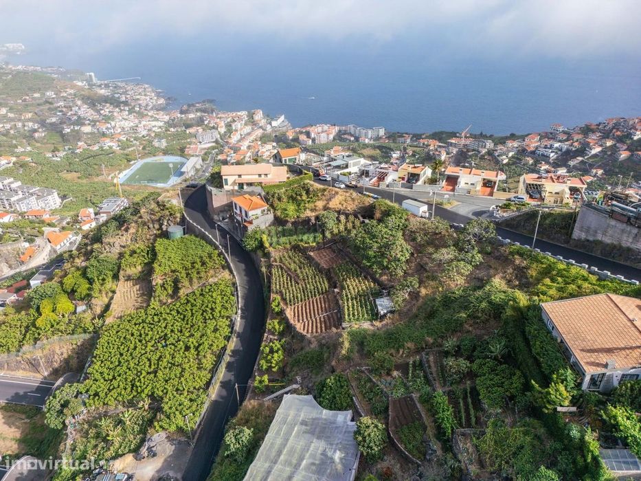Terreno Urbano para Construção | 680 m2 | Câmara de Lobos