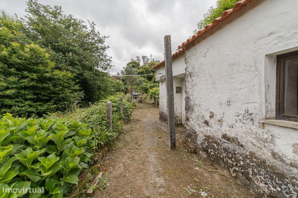 Casa em Ruínas com Jardim em Anais, Ponte de Lima