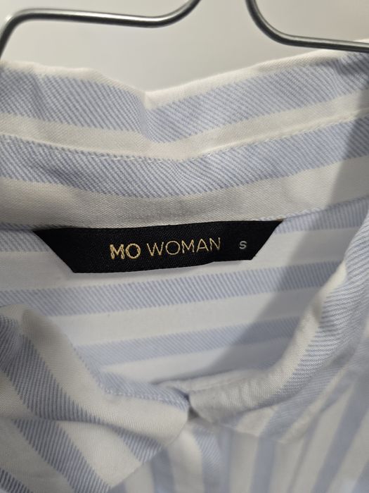 Camisa às riscas