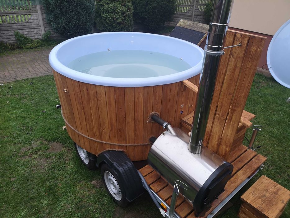 Wynajem mobilnej sauny i  balii  jacuzzi ogrodowej