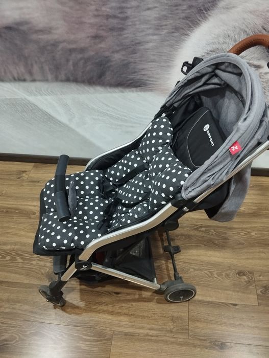 Продам коляску  універсальна