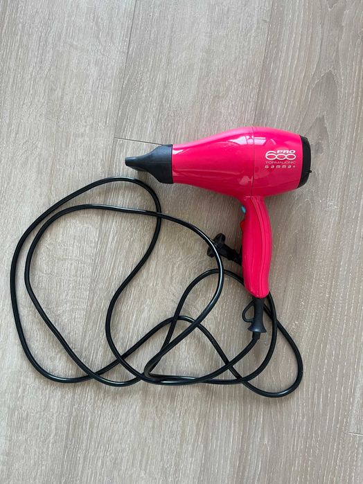 Gamma Piu 600 PRO Kompaktowa suszarka do włosów