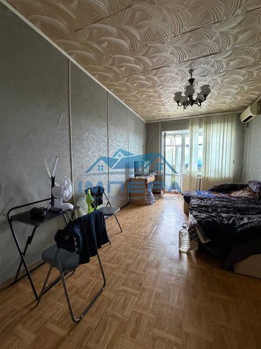 Продам 2-кімнатну квартиру в центральній частині міста.