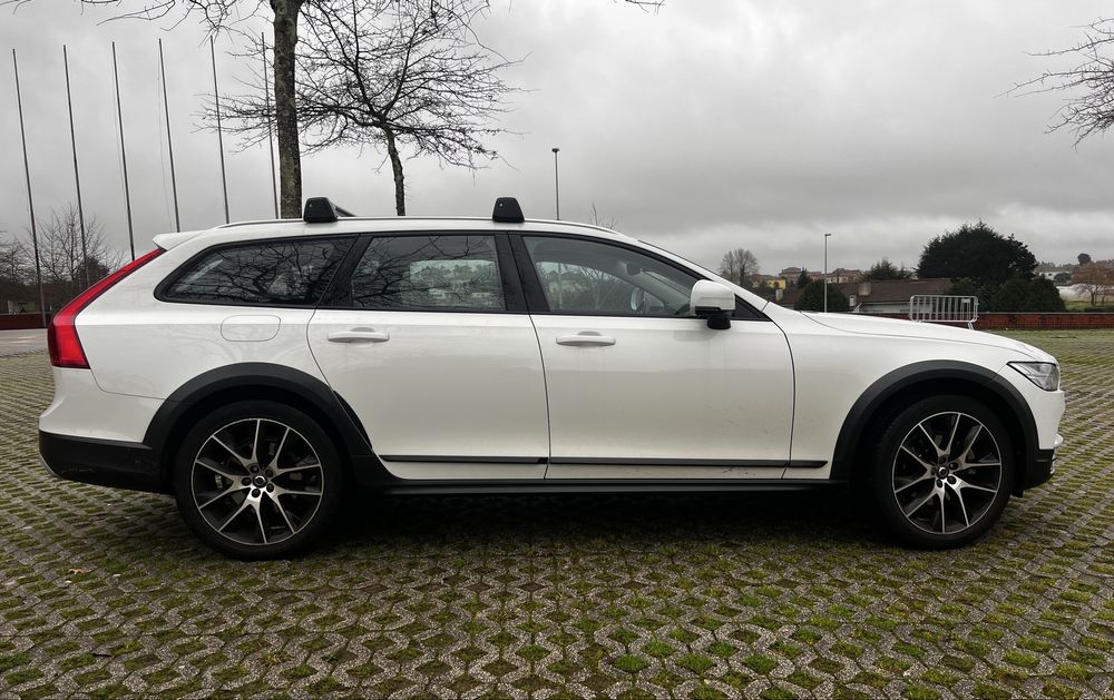 Volvo V90 CC D4 AWD