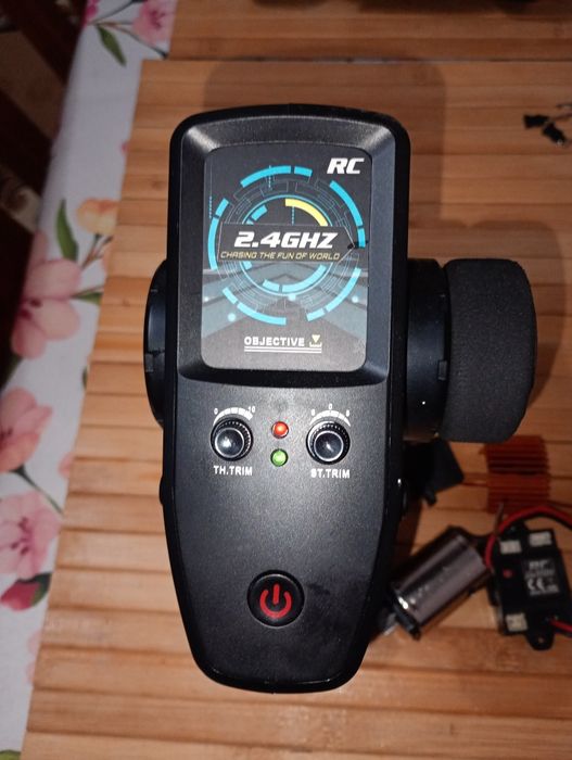 Odbiornik i  nadajnik RC 2.4 Ghz