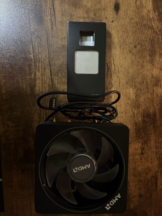 AMD Ryzen 7 3700X 8-Core (com cooler e caixa)