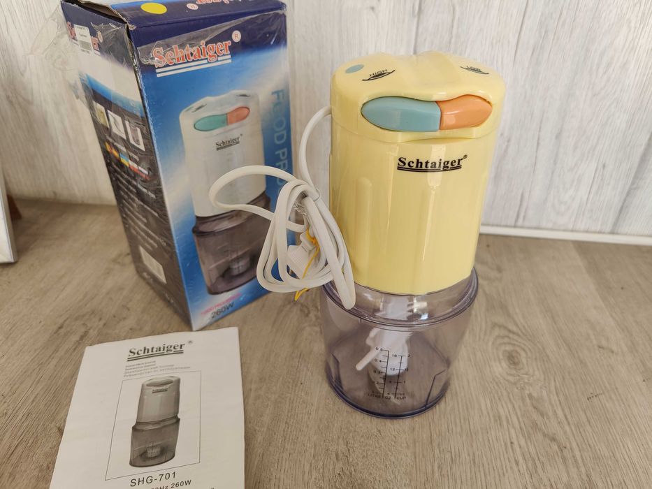 Кухонный комбайн измельчитель