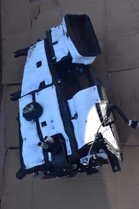 Nagrzewnica kompletna Hyundai IX35 14r. klimatronic. europa