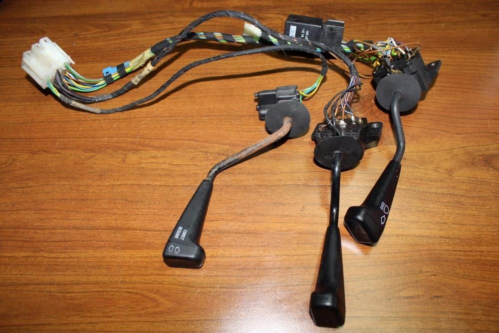 BMW E24 Części Wnętrza OBC Checkpanel Manetka Nawiew Klamka Części BMA