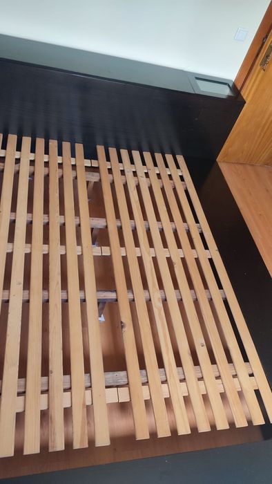 Cama casal com estrado e colchão