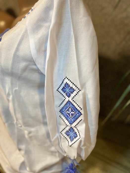 Жіноча вишиванка / Сорочка вишита