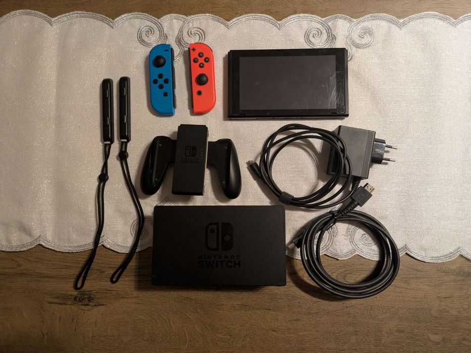 Nintendo Switch z kartą SD 128 Gb