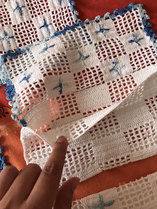 Renda colorida azul e salmão