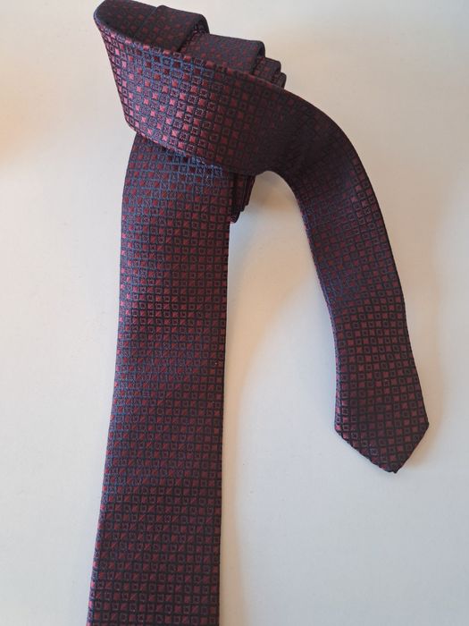 Elegancki krawat męski – nowy, bez opakowania