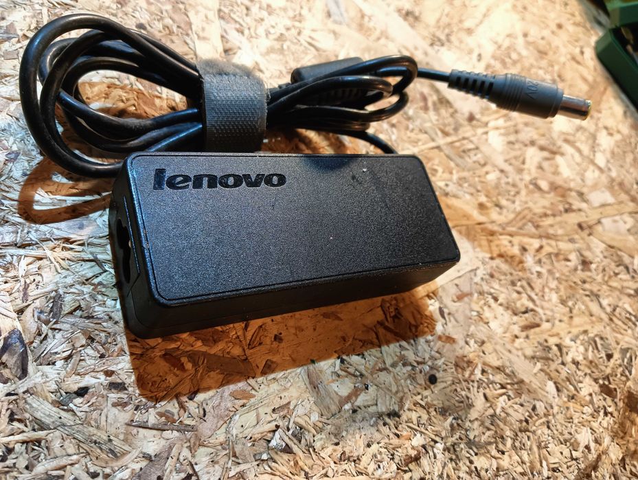 Lote de fontes de alimentação de servidor e portátil