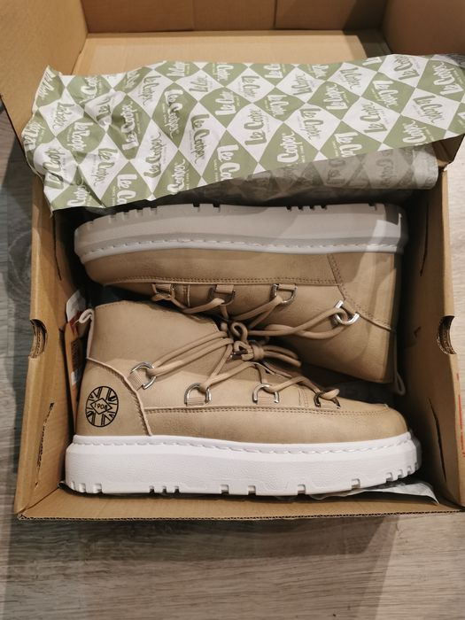 Buty, botki Lee Cooper rozmiar na metce 39 ale rzeczywisty 40