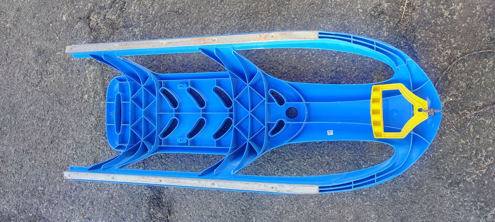 Sanki duże plastikowe .