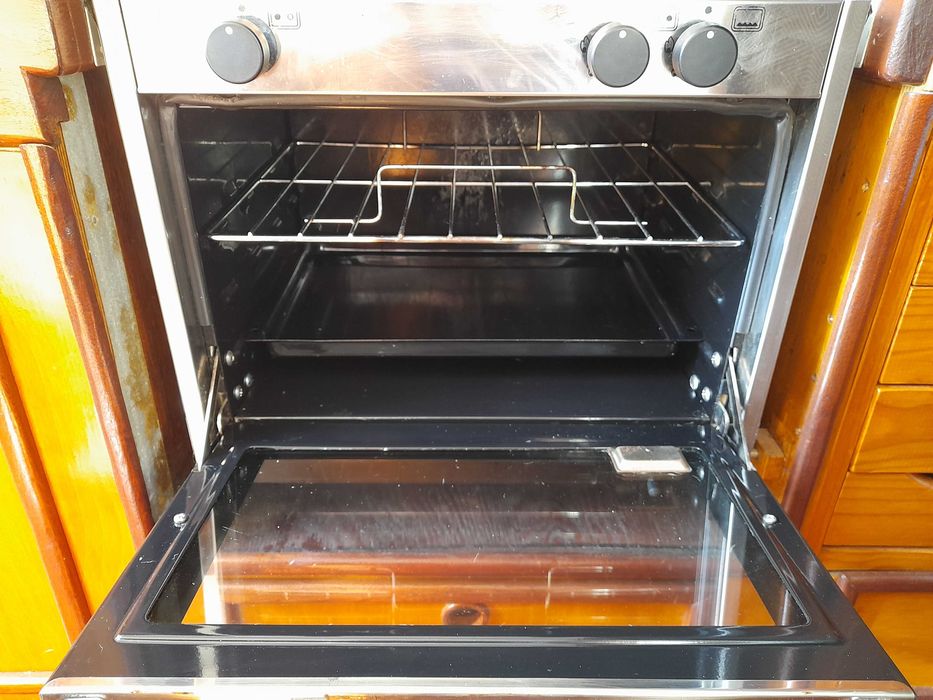 Fogão com forno para barco