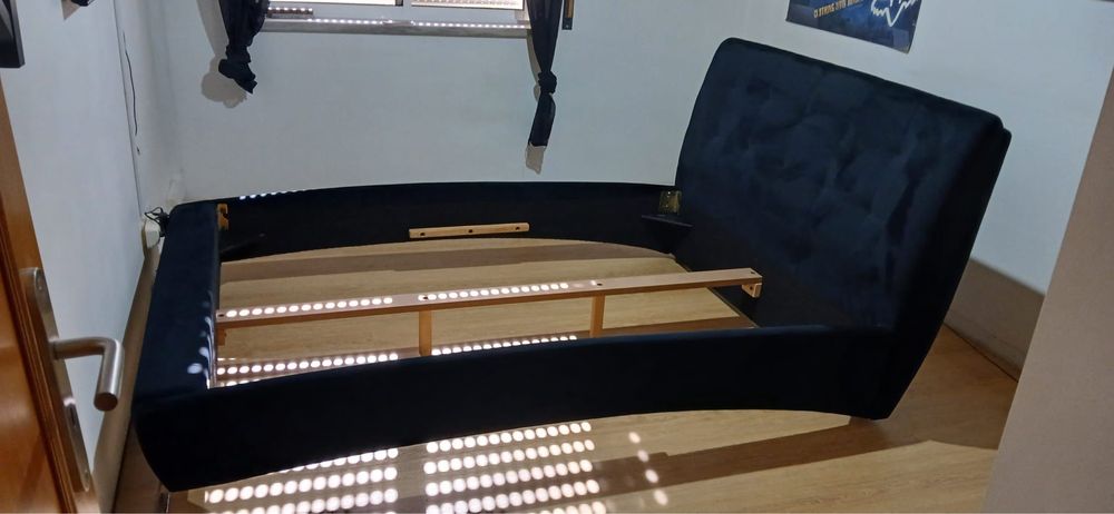 Cama de casal com colchão