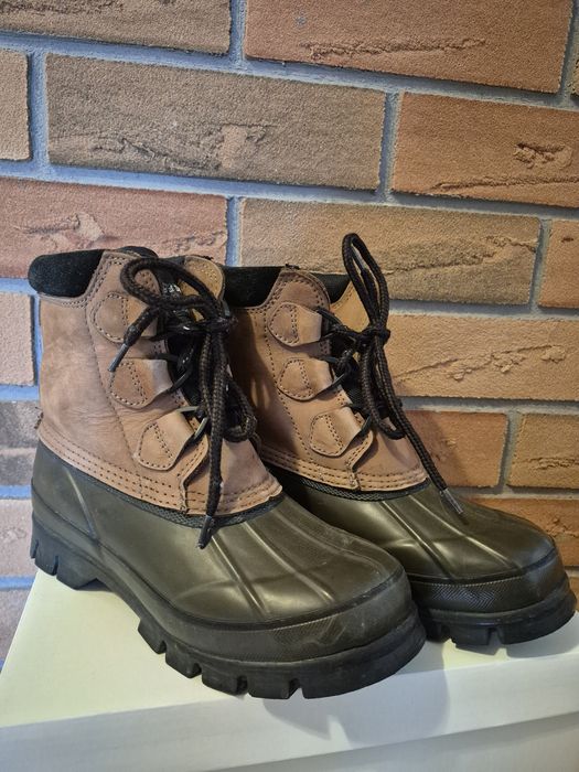 Buty z ogumieniem  uniks  38