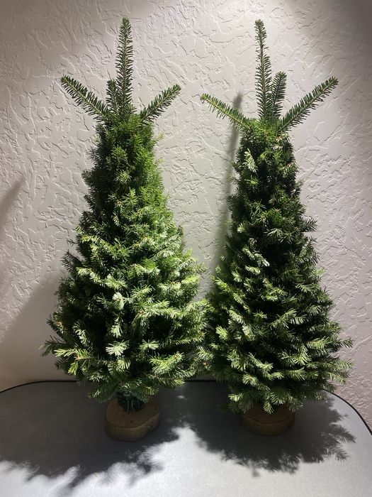 Плетена ялинка ручної роботи...