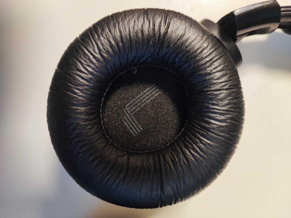 Беспроводные наушники JBL Tune 520BT BlackJBLT520BTBLK состояние новых
