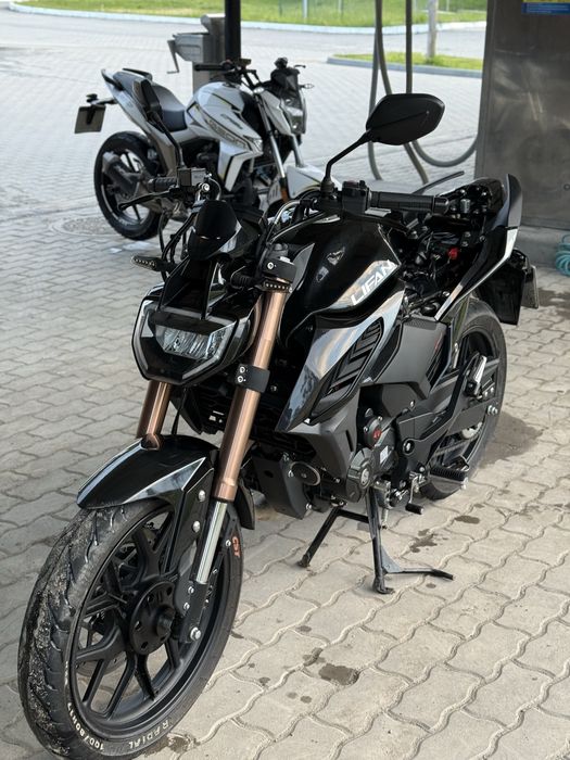 Lifan kps 200 чорний