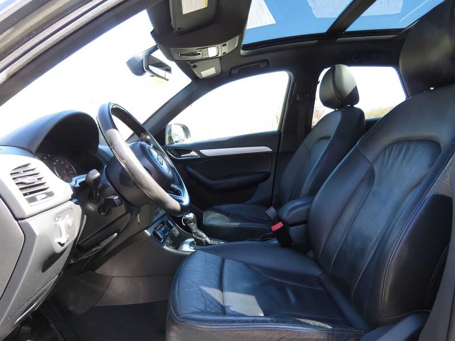 Audi Q3      2018