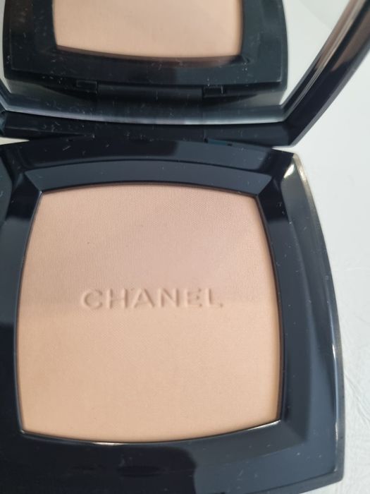 Пудра Chanel  universelle compacte 50
