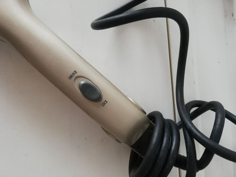 Prostownica do włosów Grundig