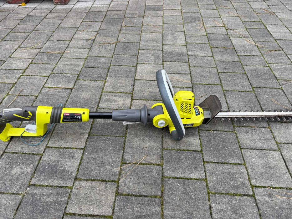 Nożyce do żywopłotu Ryobi 18V 50 cm model OHT1850X.