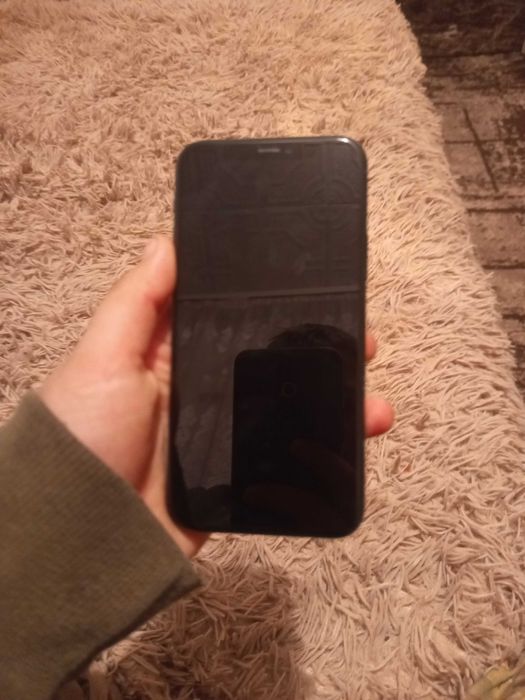 iPhone 11 pro  продам