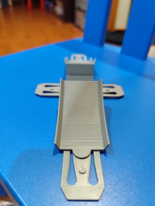 Pista Hot Wheels com salto