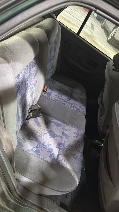 Renault Clio 1.2 de 1994 - Inteiro ou Peças