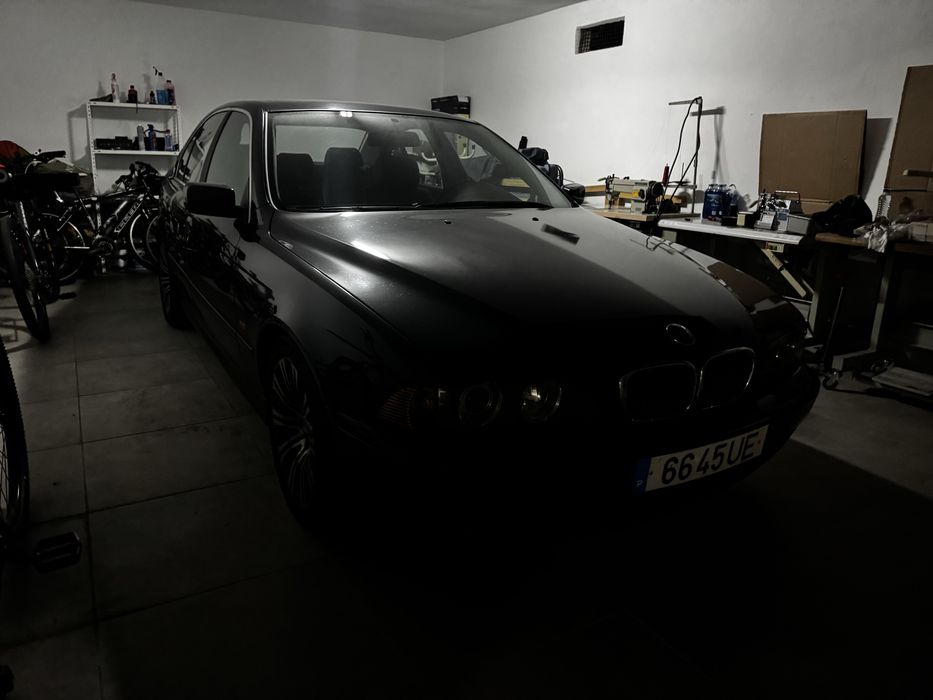 BMW e39 520d  bem estimada
