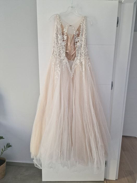 Suknia ślubna cekiny